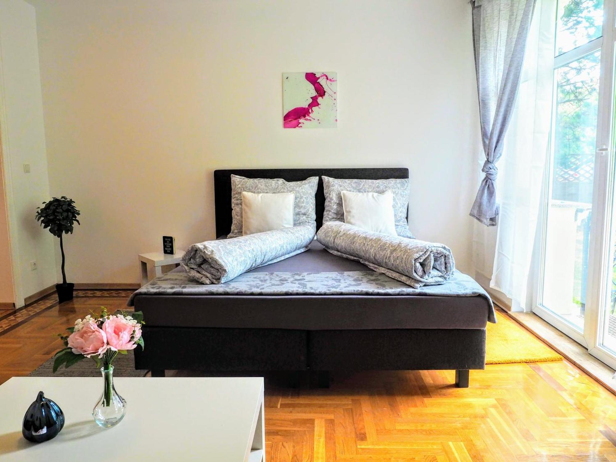 City Villa Schoenbrunn Apartments - Contactless 24H Check-In 비엔나 외부 사진