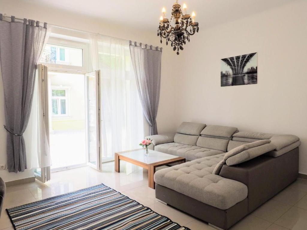 City Villa Schoenbrunn Apartments - Contactless 24H Check-In 비엔나 외부 사진